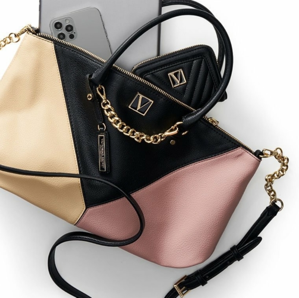 VICTORIA'S SECRET The Victoria Slouchy Satchel chain strap - Picture 3 of 13
